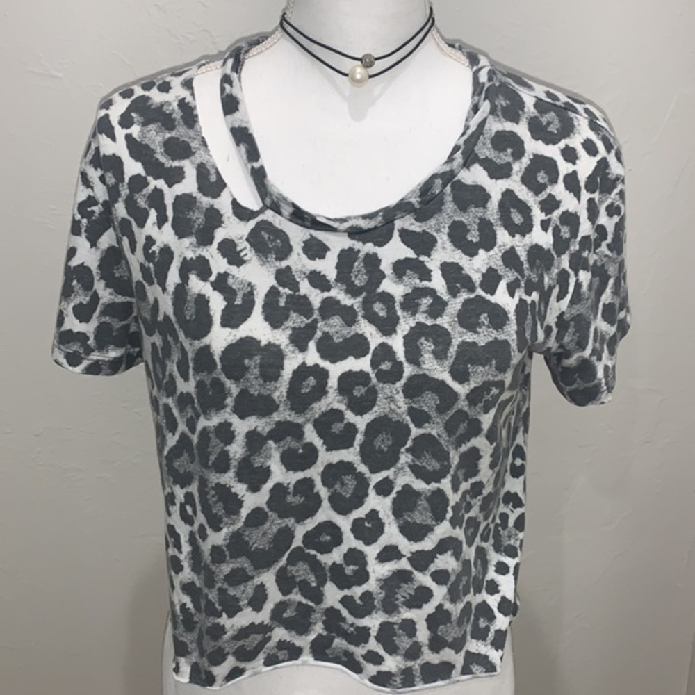 PAM & GELA CROPPED TEE